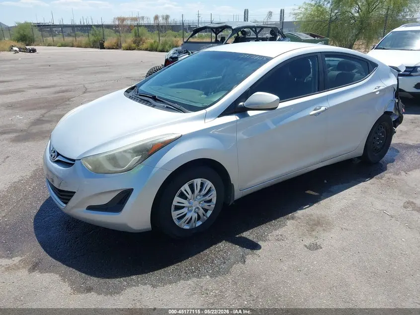 2016 HYUNDAI ELANTRA SE