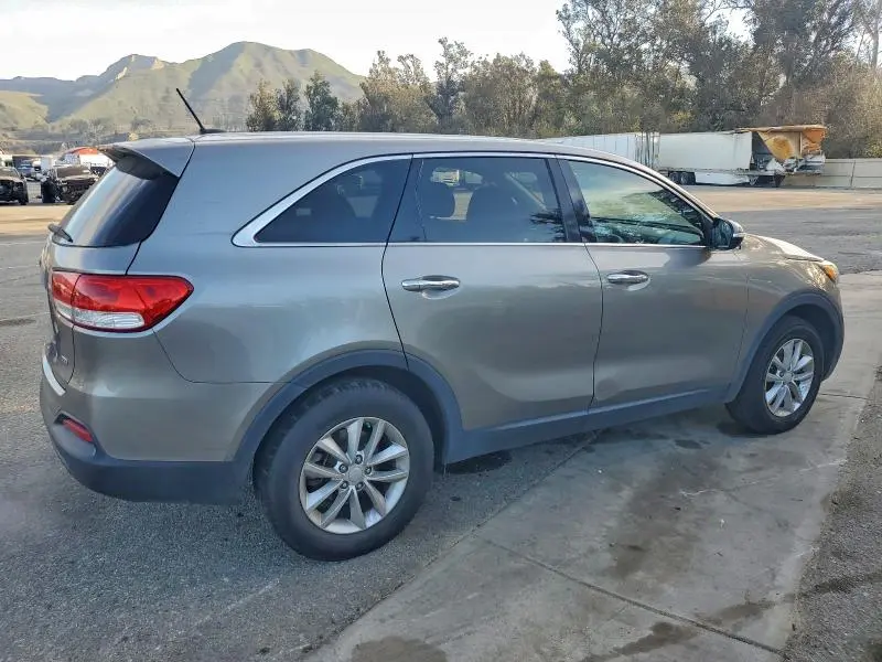 2016 KIA SORENTO LX  