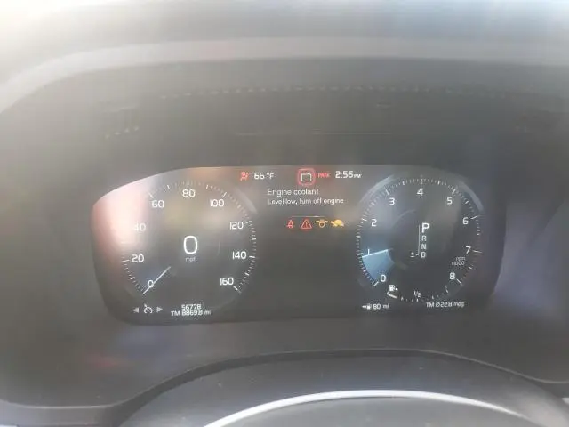 2020 VOLVO XC60 T5 MOMENTUM  