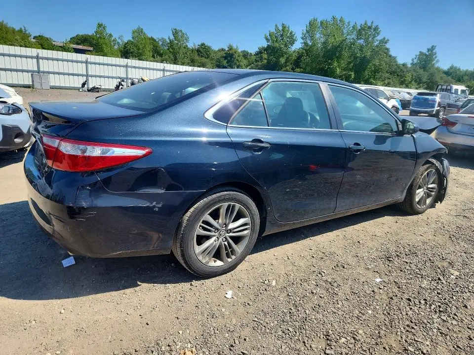 2017 TOYOTA CAMRY SE  