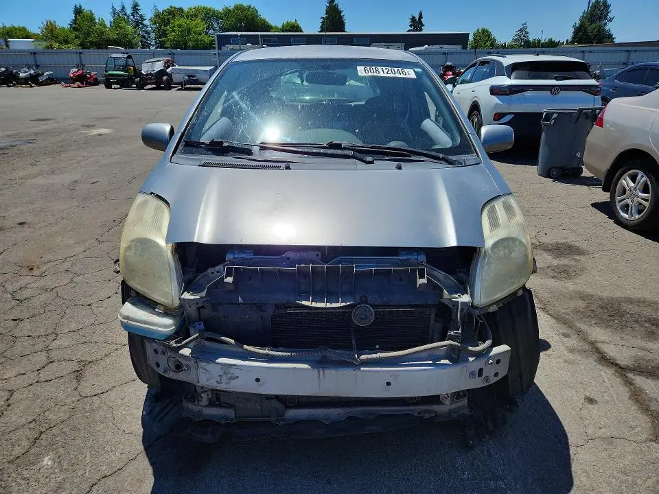 2010 TOYOTA YARIS BASE  