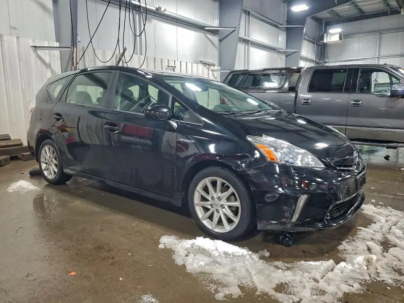 2012 TOYOTA PRIUS V   