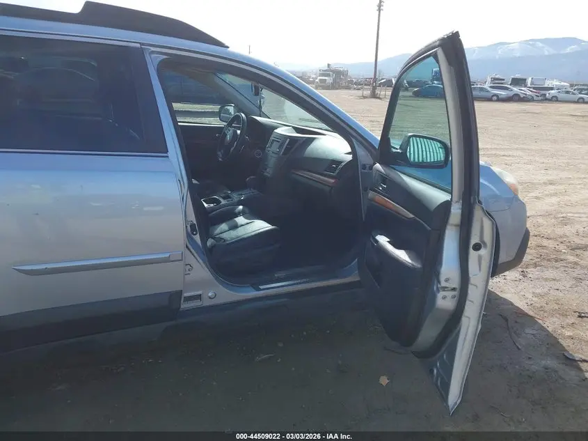 2013 SUBARU OUTBACK 2.5I LIMITED