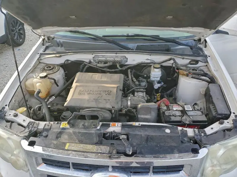 2010 FORD ESCAPE LIMITED  