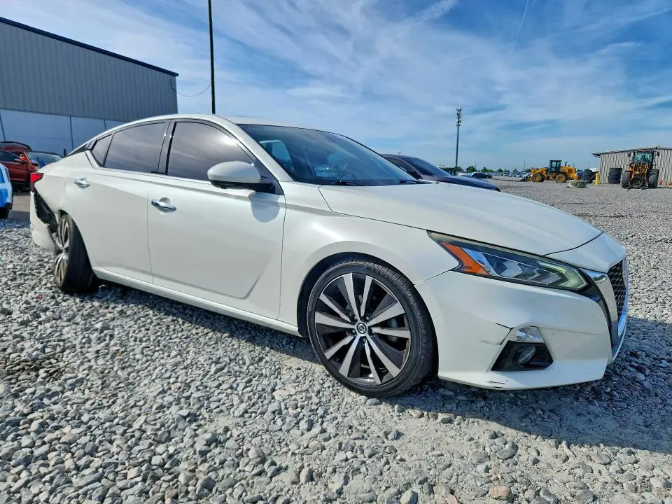 2019 NISSAN ALTIMA PLATINUM  