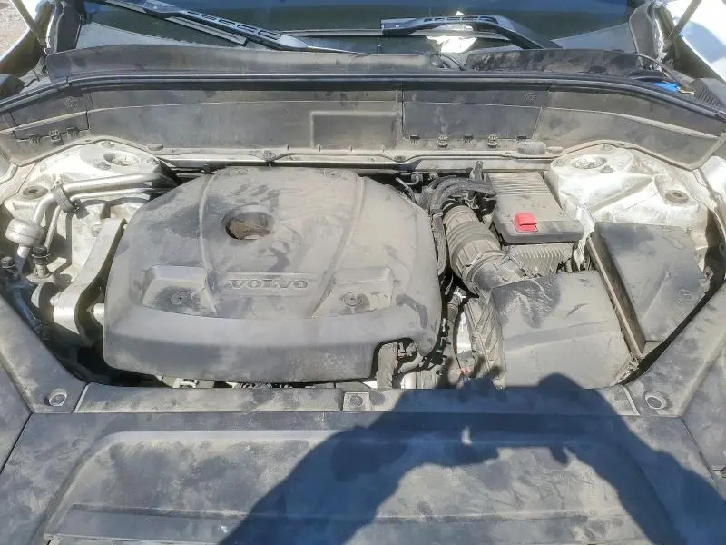 2018 VOLVO XC90 T6  