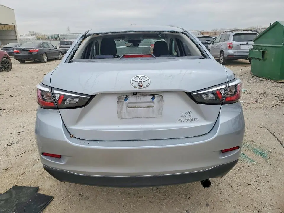 2017 TOYOTA YARIS IA BASE  