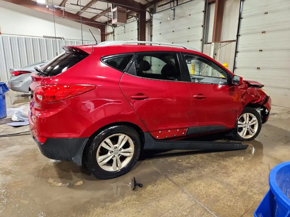 2010 HYUNDAI TUCSON GLS  