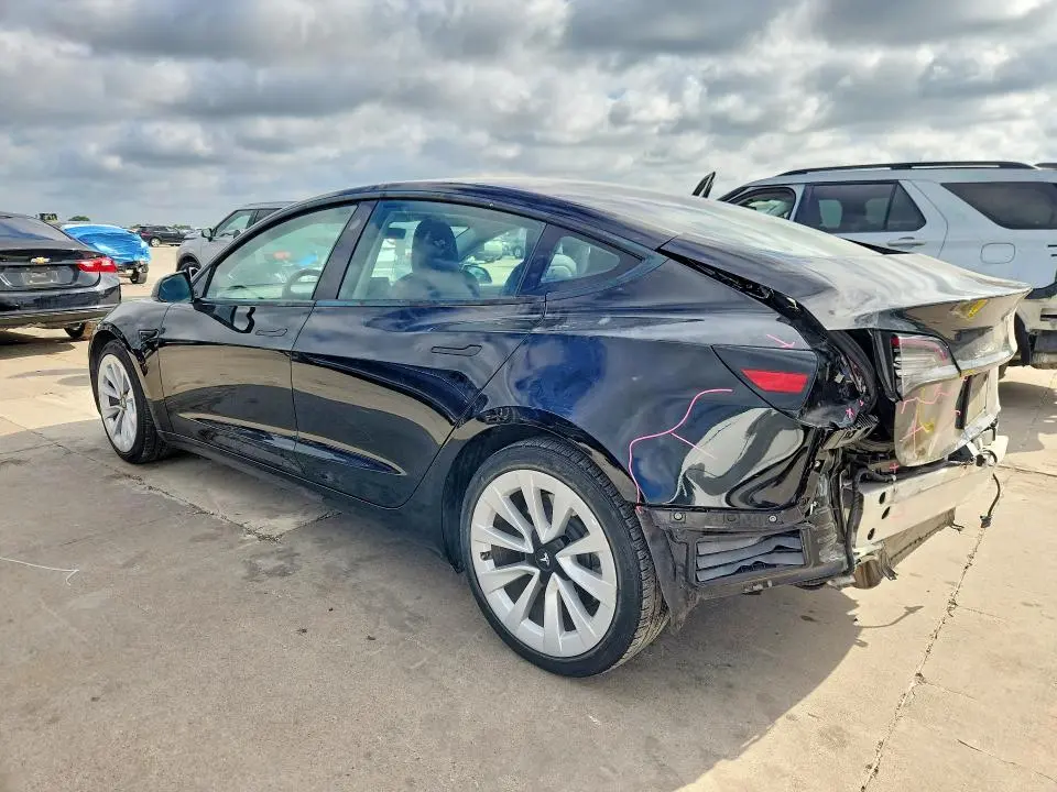 2022 TESLA MODEL 3   