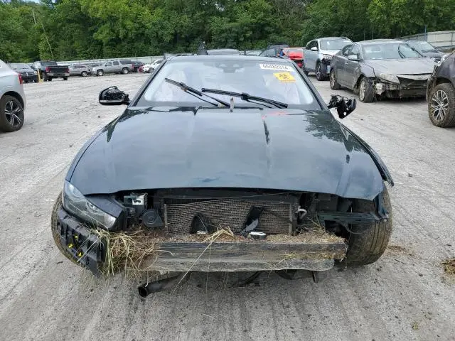 2017 JAGUAR XE PRESTIGE  