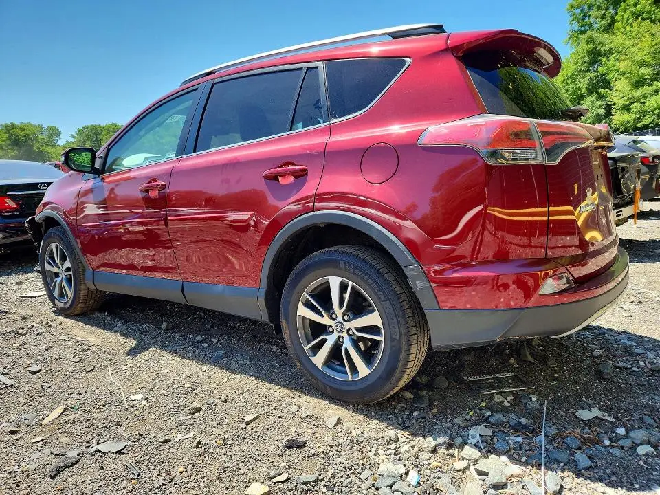 2018 TOYOTA RAV4 XLE  