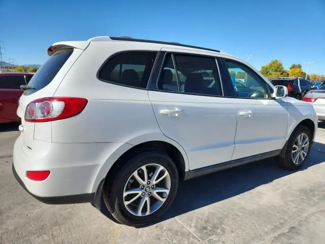 2012 HYUNDAI SANTA FE SE  