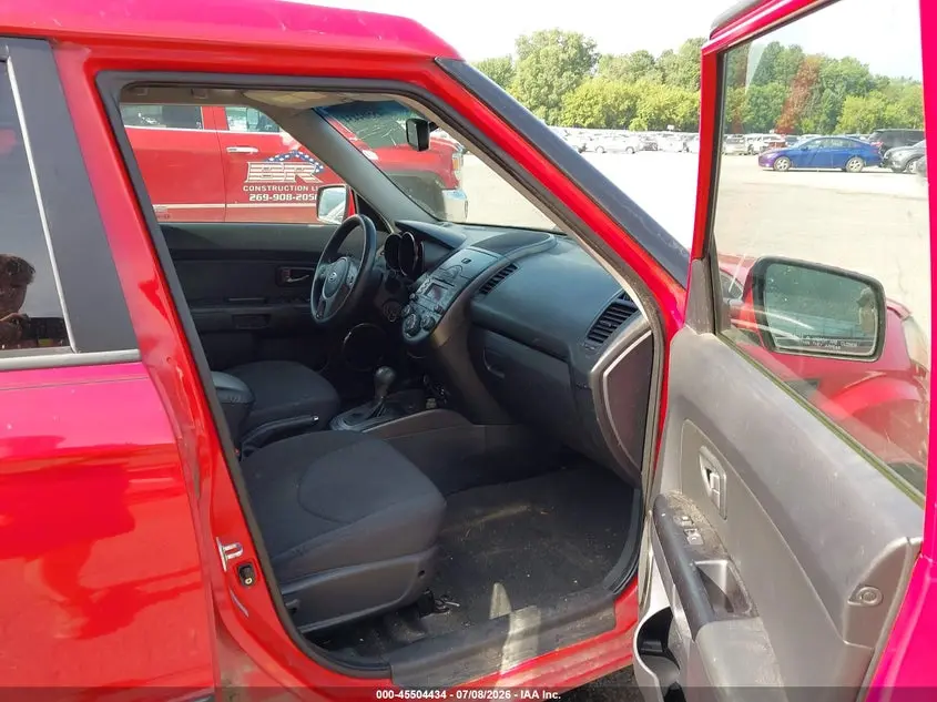 2011 KIA SOUL +