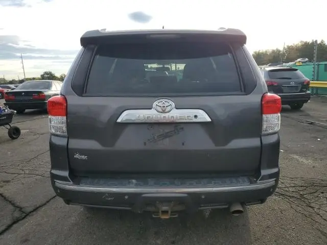 2011 TOYOTA 4RUNNER SR5  
