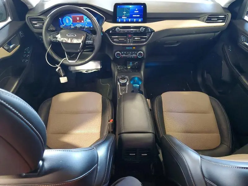 2021 FORD ESCAPE TITANIUM  
