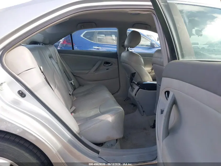 2010 TOYOTA CAMRY LE