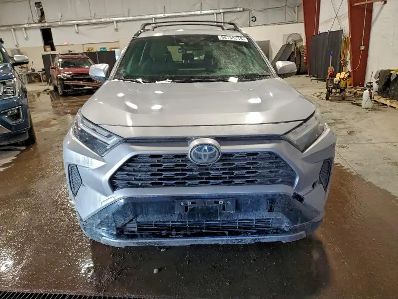 2023 TOYOTA RAV4 SE  