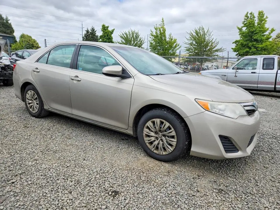 2013 TOYOTA CAMRY L  
