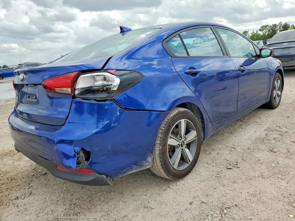 2018 KIA FORTE LX  