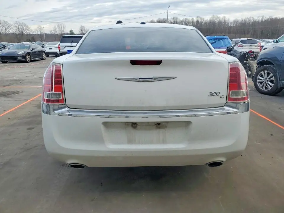 2013 CHRYSLER 300C   