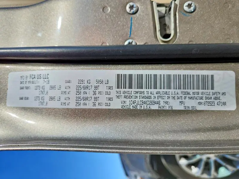 2019 JEEP CHEROKEE LATITUDE  