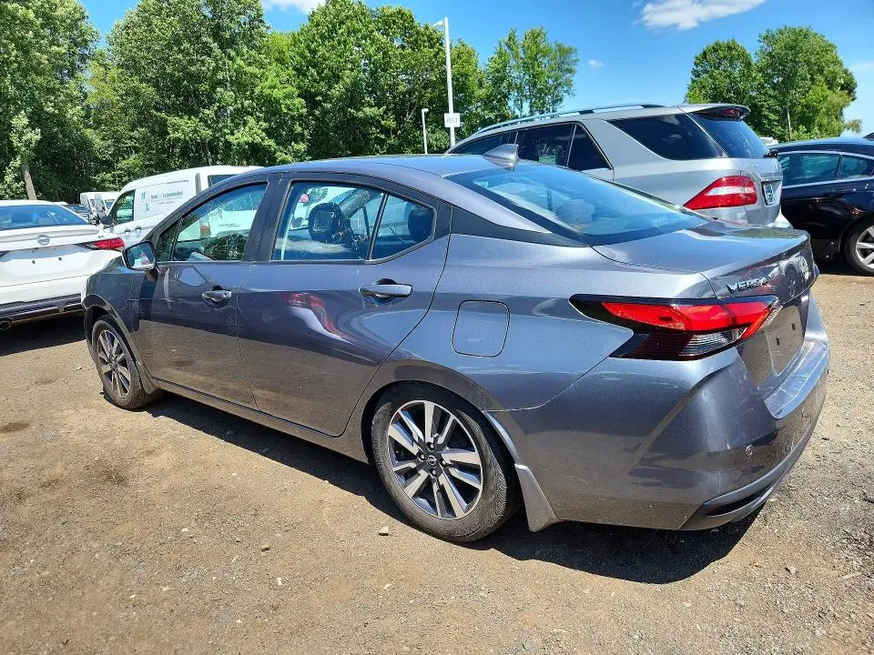 2023 NISSAN VERSA SV  