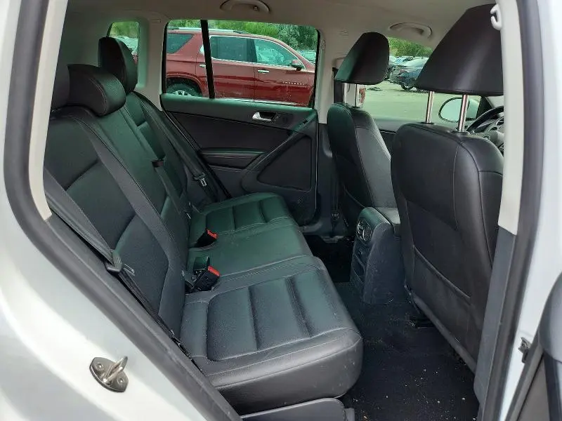 2014 VOLKSWAGEN TIGUAN S  