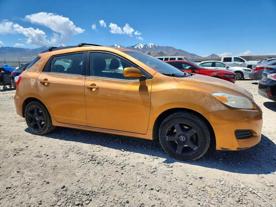2010 TOYOTA MATRIX BASE  