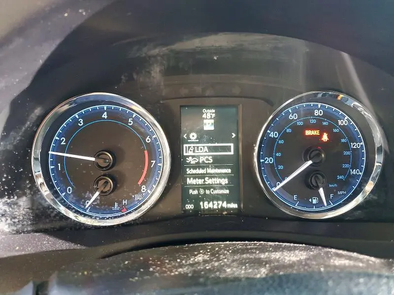 2017 TOYOTA COROLLA SE  