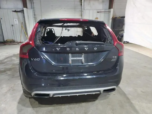 2016 VOLVO V60 CROSS COUNTRY PREMIER  