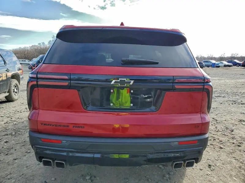 2024 CHEVROLET TRAVERSE LT  