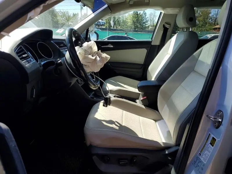 2018 VOLKSWAGEN TIGUAN SE  