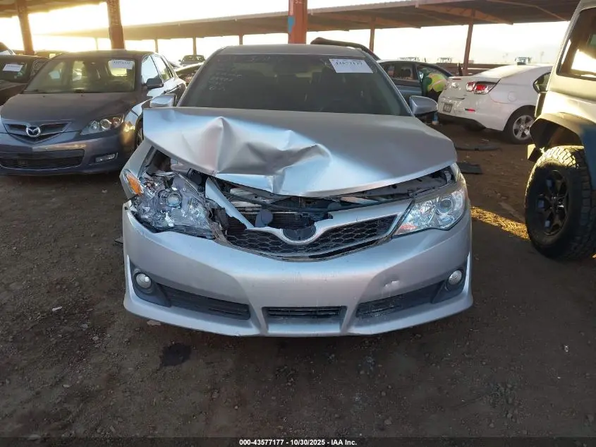 2013 TOYOTA CAMRY SE