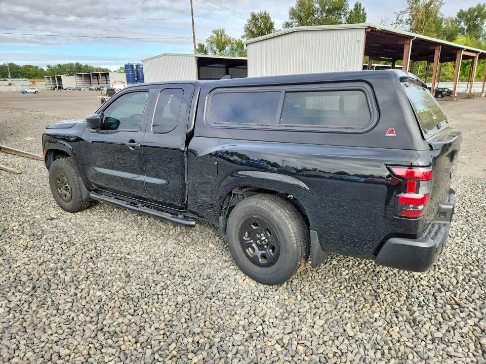 2022 NISSAN FRONTIER S  