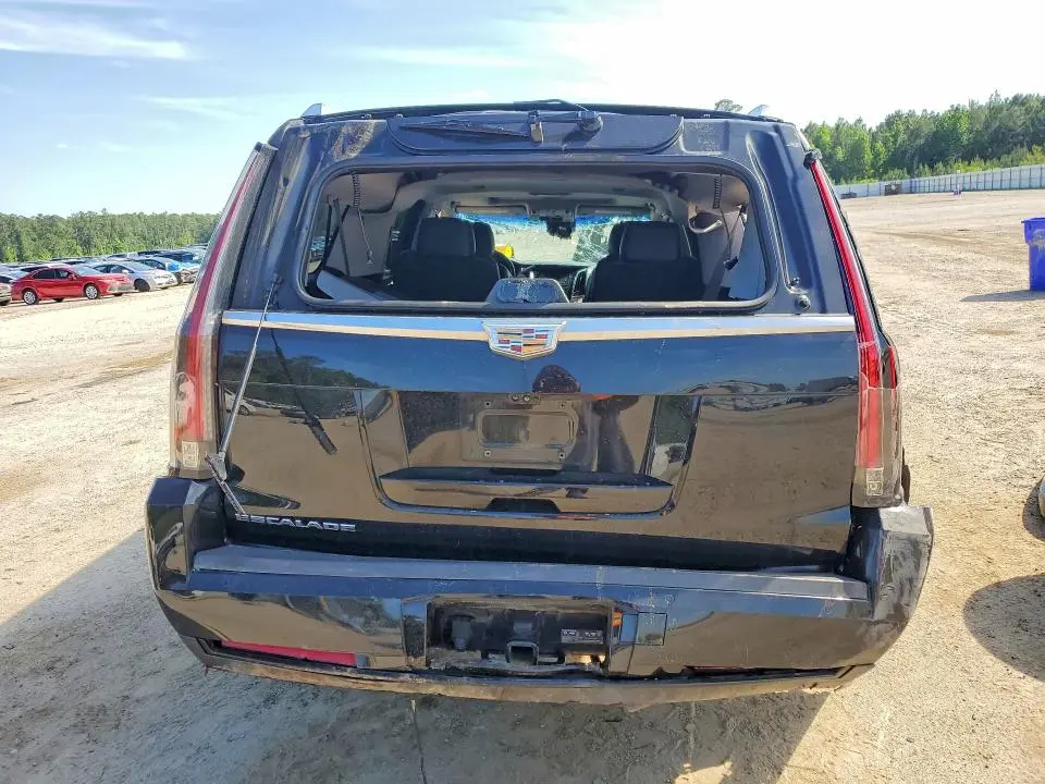 2017 CADILLAC ESCALADE ESV LUXURY  