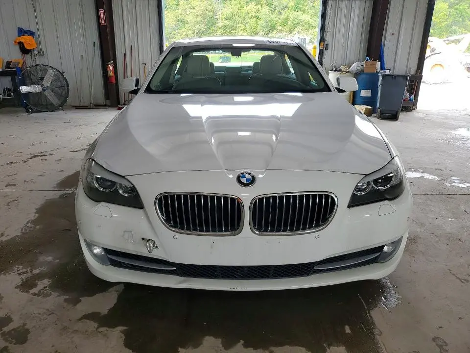 2013 BMW 528 XI  
