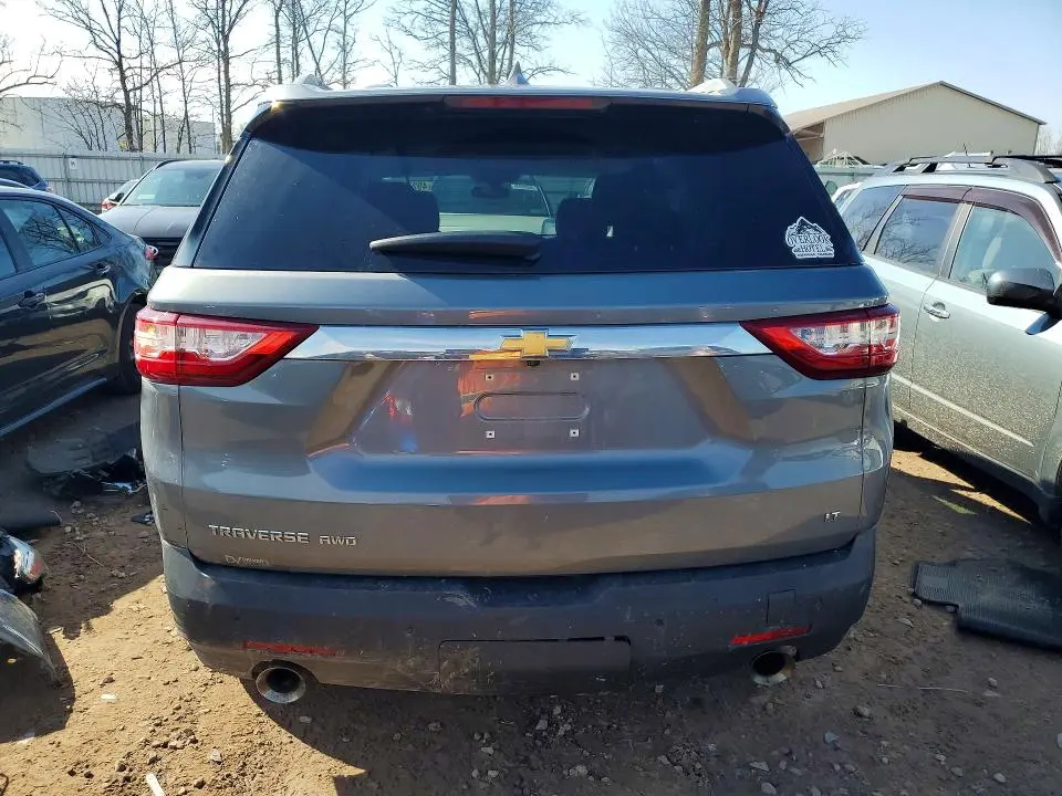 2018 CHEVROLET TRAVERSE LT  