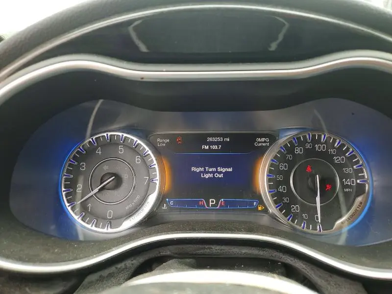 2015 CHRYSLER 200 C  
