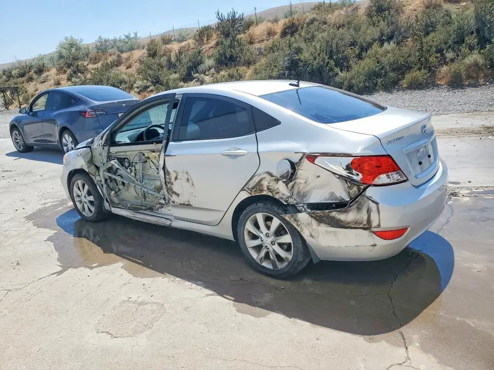 2014 HYUNDAI ACCENT GLS  