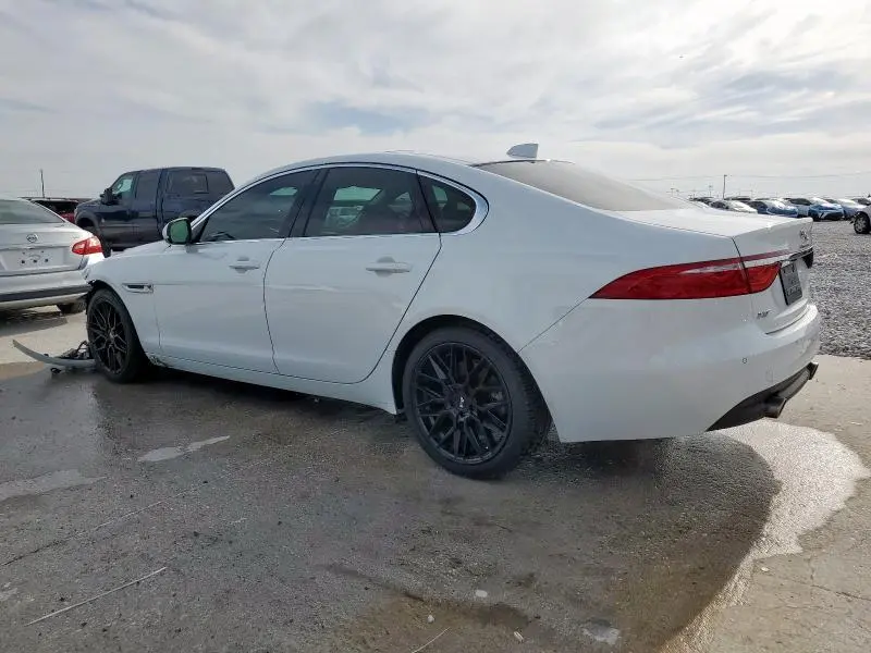 2017 JAGUAR XF PRESTIGE