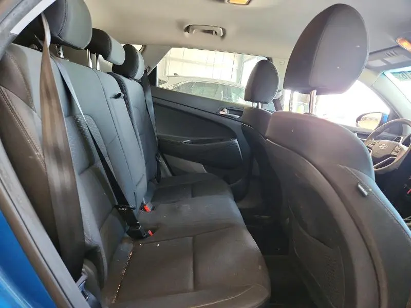 2020 HYUNDAI TUCSON SE  