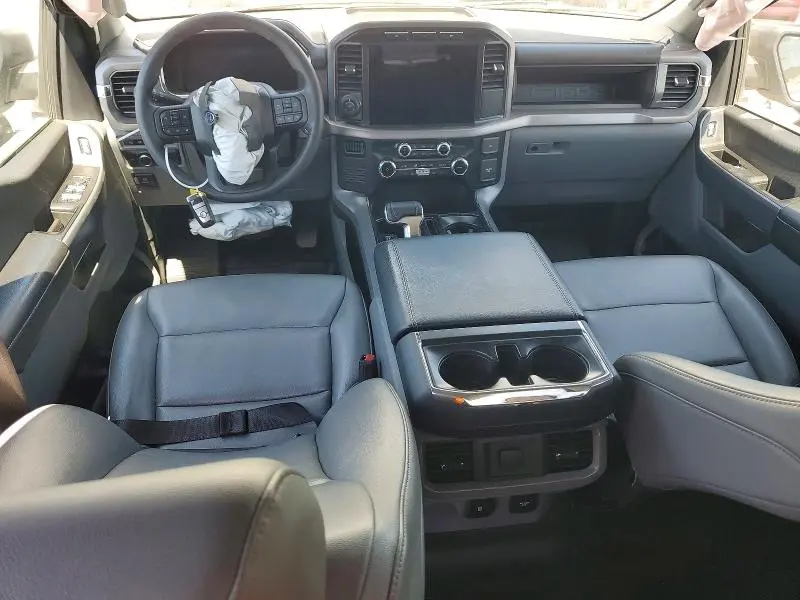2024 FORD F150 LIGHTNING PRO  