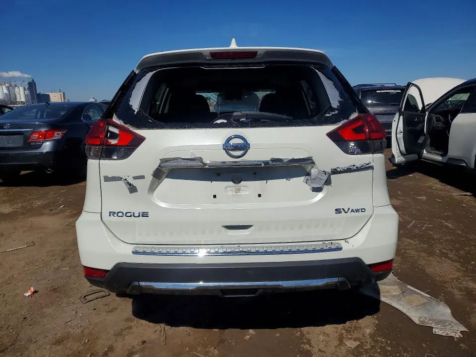 2017 NISSAN ROGUE SV  