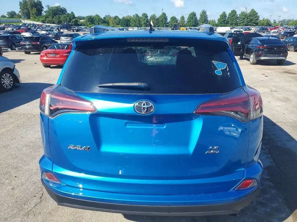 2016 TOYOTA RAV4 LE  