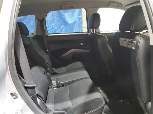 2012 MITSUBISHI OUTLANDER SE  