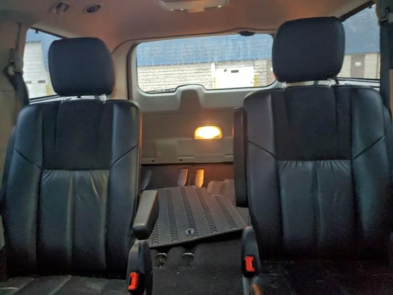 2016 CHRYSLER TOWN & COUNTRY LIMITED PLATINUM  