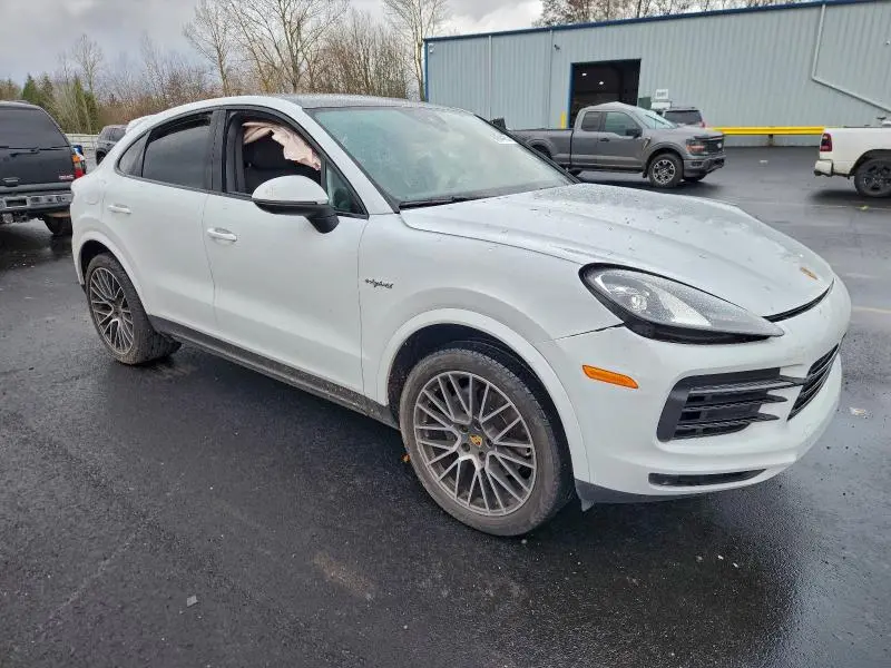 2021 PORSCHE CAYENNE E HYBRID COUPE  