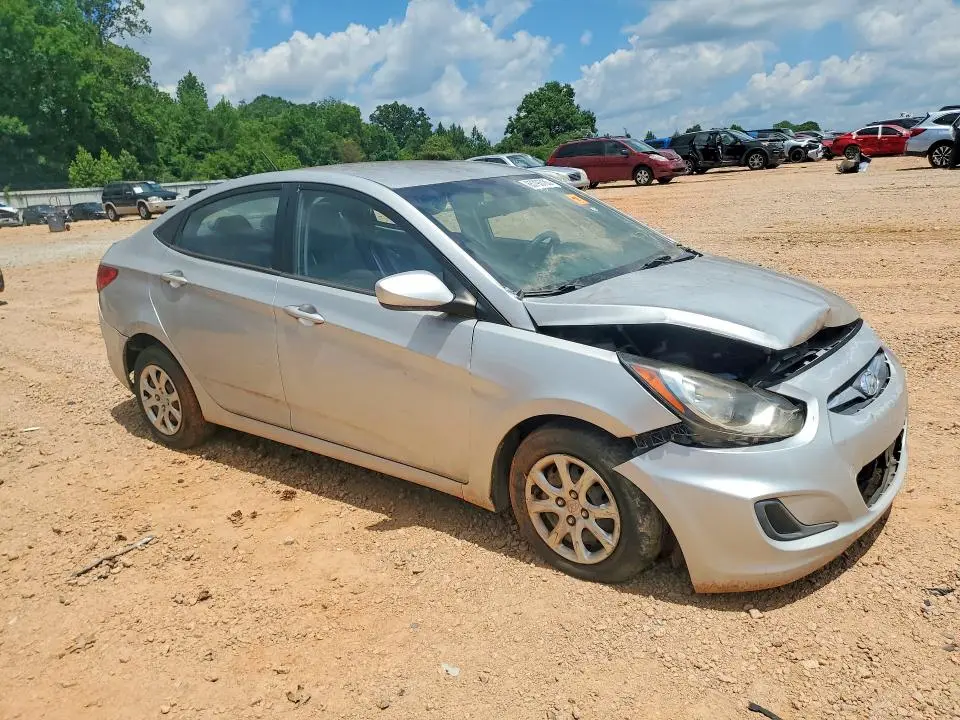2014 HYUNDAI ACCENT GLS  