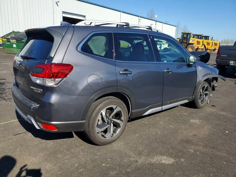 2022 SUBARU FORESTER TOURING  