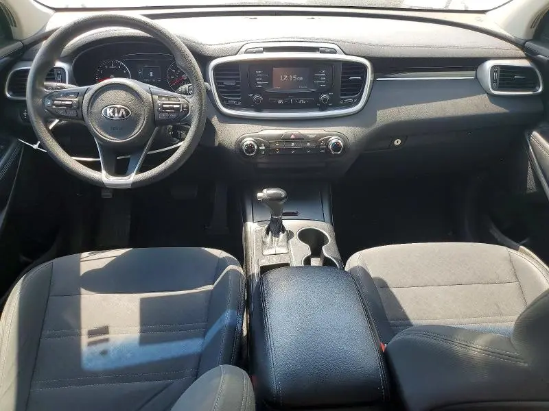 2016 KIA SORENTO LX V6  